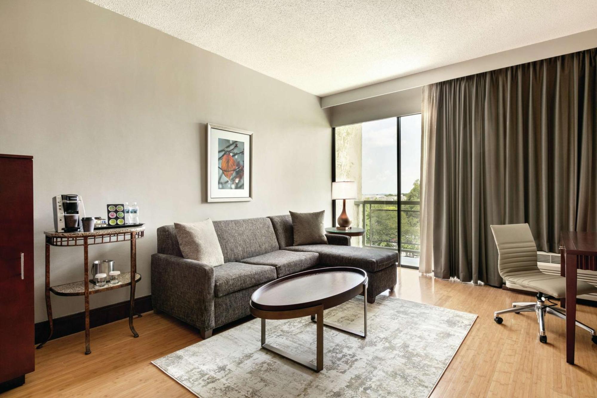 Doubletree By Hilton Atlanta Northeast/Northlake Tucker Exterior foto