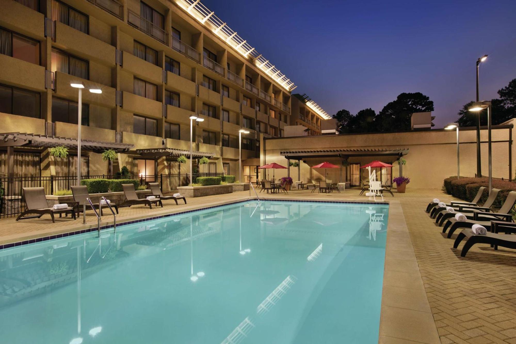 Doubletree By Hilton Atlanta Northeast/Northlake Tucker Exterior foto