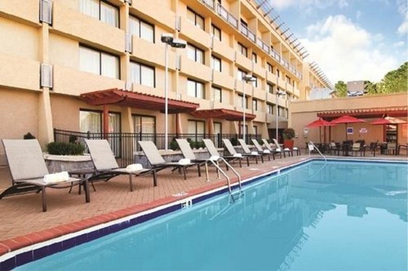 Doubletree By Hilton Atlanta Northeast/Northlake Tucker Exterior foto